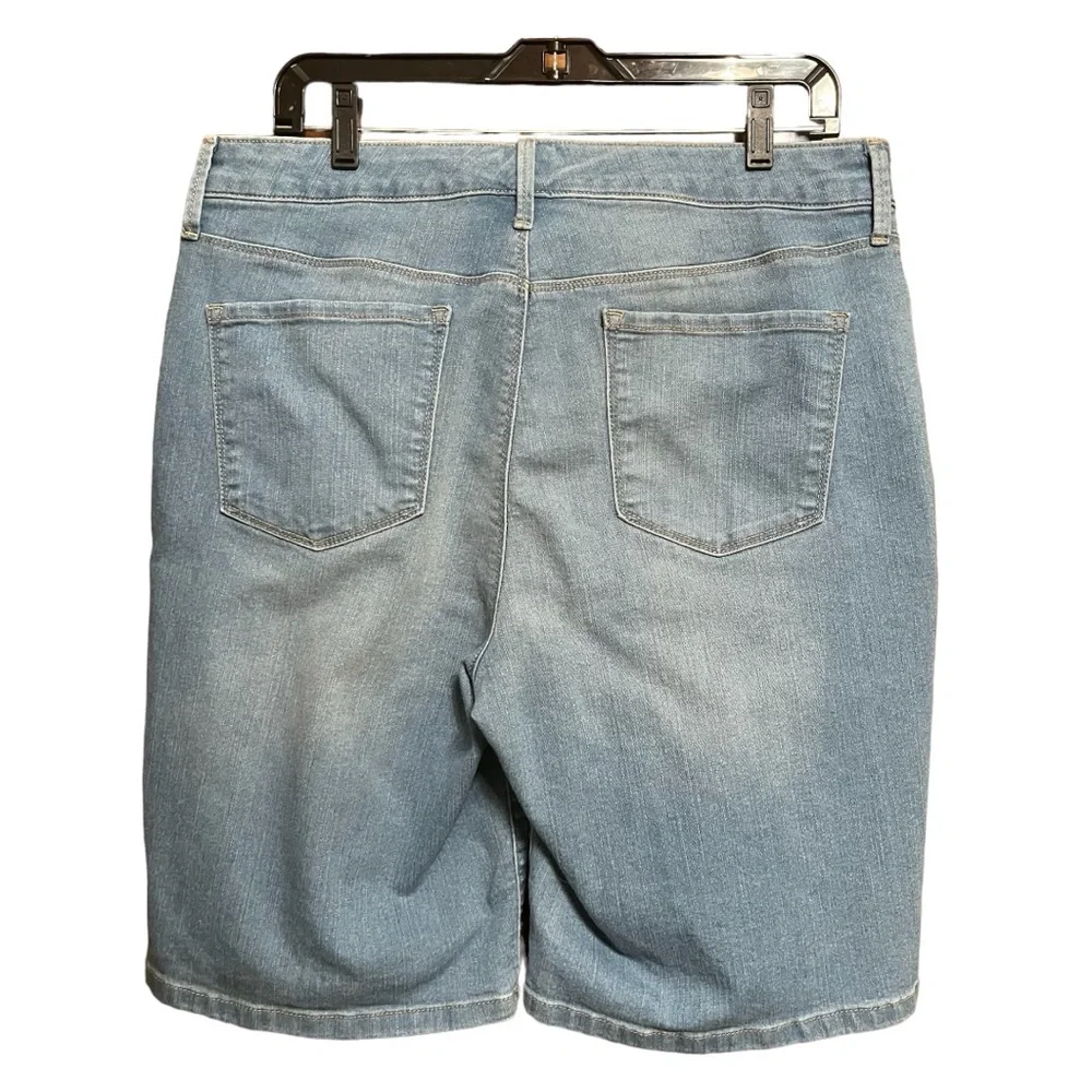 Gloria Vanderbilt Slimming Denim Short Shorts 14